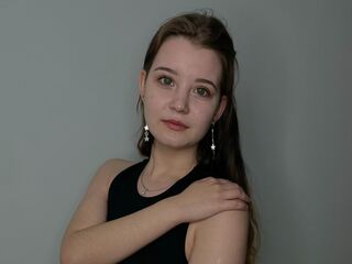 cam girl masturbating with dildo DawnDurston