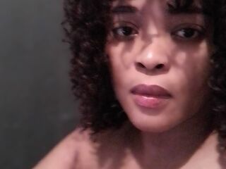 naughty chatroom DelicateDiamond