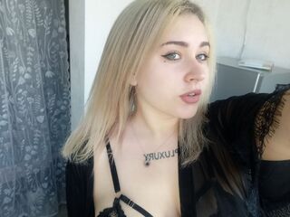 naked cam live DinahSalimas
