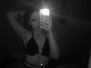 hot girl live web cam DoloresHuesing