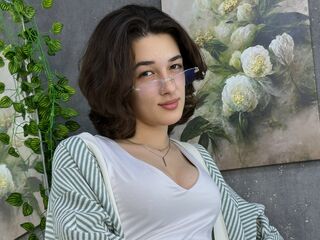 masturbating EdnaRomberg
