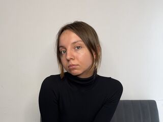 free liveshow EleonoraSzabo