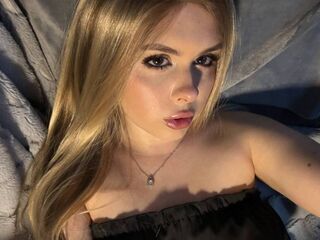 live chat room ElvaBrown