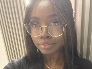 cam girl fingering EmelyDebbi