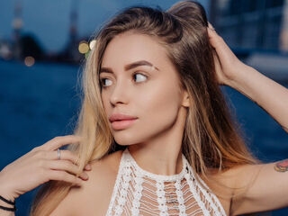 hot girl cam EmilyBeverly