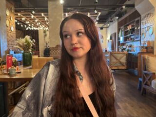 hot sex webcam EmilyGreek