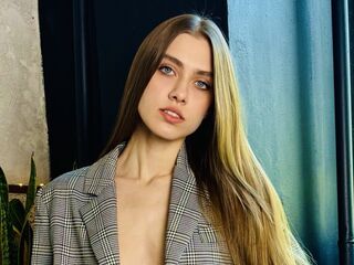 live webcam model EmilyMontgomery