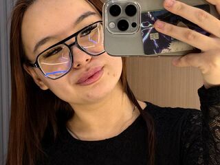 mastubating web cam girl EvaCutten