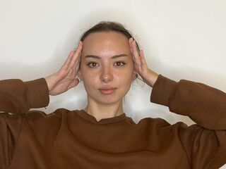 naked girl with cam masturbating HertaLaraby