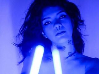 camwhore fingering shaved pussy HinataDarky