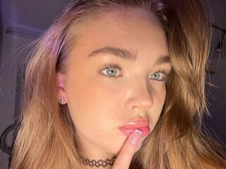 camslut masturbating IngePingrey