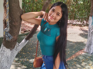 free live chatroom IsisBlaze
