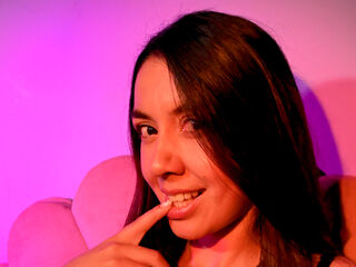 naked cam girl IssabellaEvans