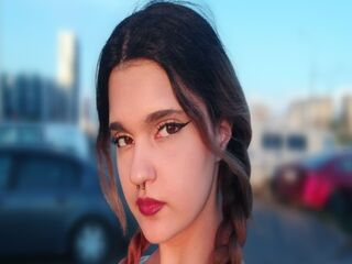 camgirl masturbating with dildo IvelisseConsuelo