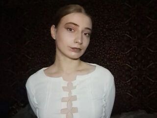 camwhore nude JacquieYou