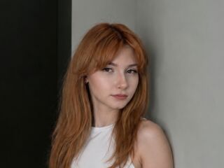 hot cam girl masturbating with sextoy JeniceRadulescu