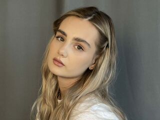 naked webcamgirl video JewellTrojecki