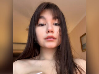 girl showing tits JuliaCutee