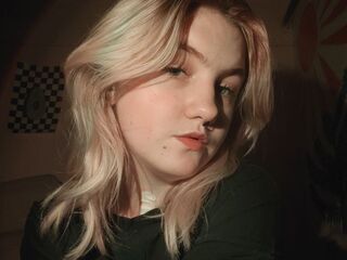 naughty camwhore JuliaJips