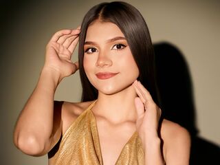 naked camgirl fingering pussy JulietaMoretti