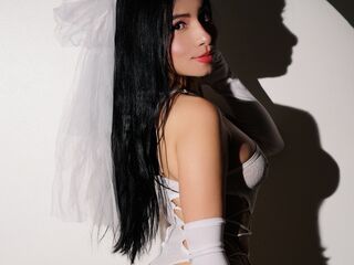 naked cam girl masturbating with vibrator JulietteRenaud
