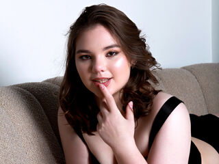 camslut topless JullieBell