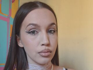 webcamgirl KatrineRemmers