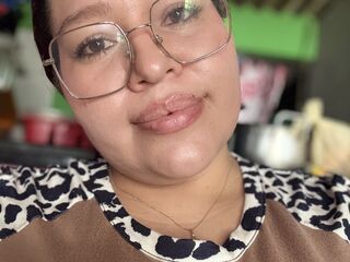 camwhore fingering shaved pussy KelyJhoana