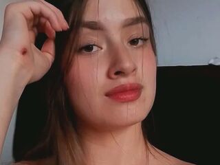 beautiful cam girl KendalCortes