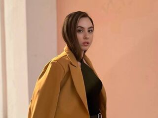 fingering cam girl picture KiaraFlowers