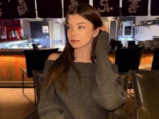 naked camgirl masturbating with vibrator KiraNeel
