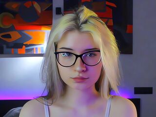 shaved pussy cam KiraSerene