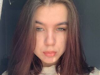 girl webcam show KirstenLauschus