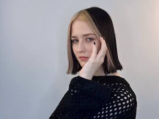 naked webcamgirl video KitKimmons