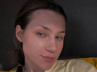 topless cam girl LanaEismont