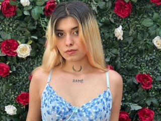 camslut naked LannaHooter