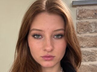 beautiful girl LaraVey