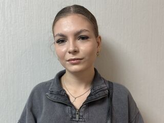 naughty cam girl picture LauraTang