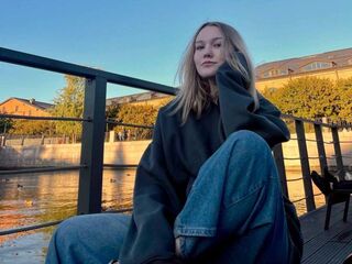 adult cam live LillyStill