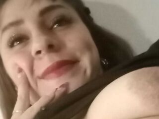 nude webcamgirl photo LizMegh