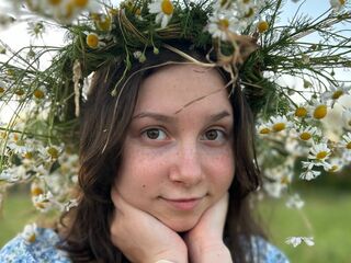 hot cam girl masturbating with vibrator LolaFreeman