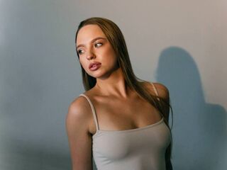 topless cam girl LoriHunt