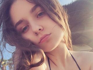 naked girl with webcam masturbating with sextoy LuanaContratto