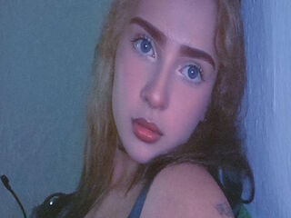 cam girl showing tits LuanaGreen