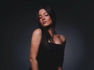 sexy cam girl picture LuannaVanni