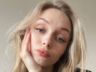 shaved pussy webcam LuccetaRome