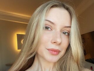 naughty camgirl fingering pussy LucieStupak
