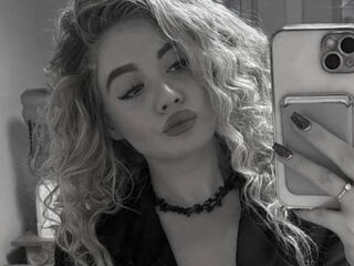 webcam pic LucilePapke