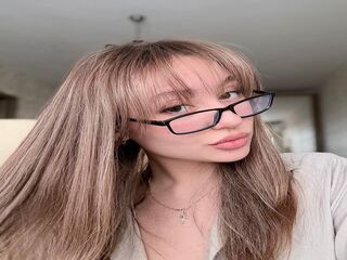 camgirl chat room LunaTimer