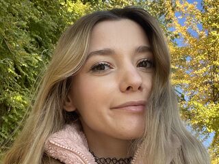 free web cam chat LunariaVelvet